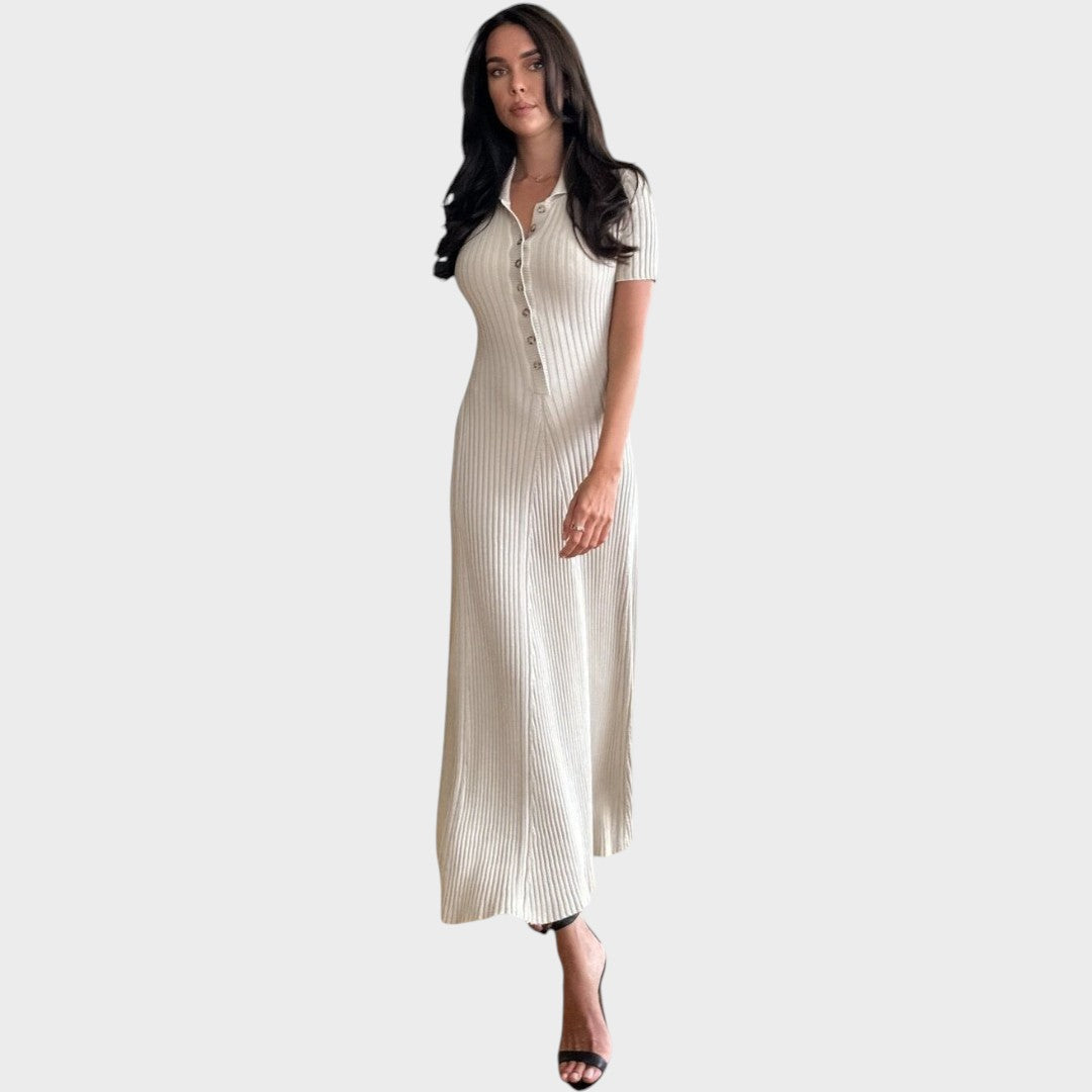 Lídia – Knitted Dress with V-Neck and Buttons
